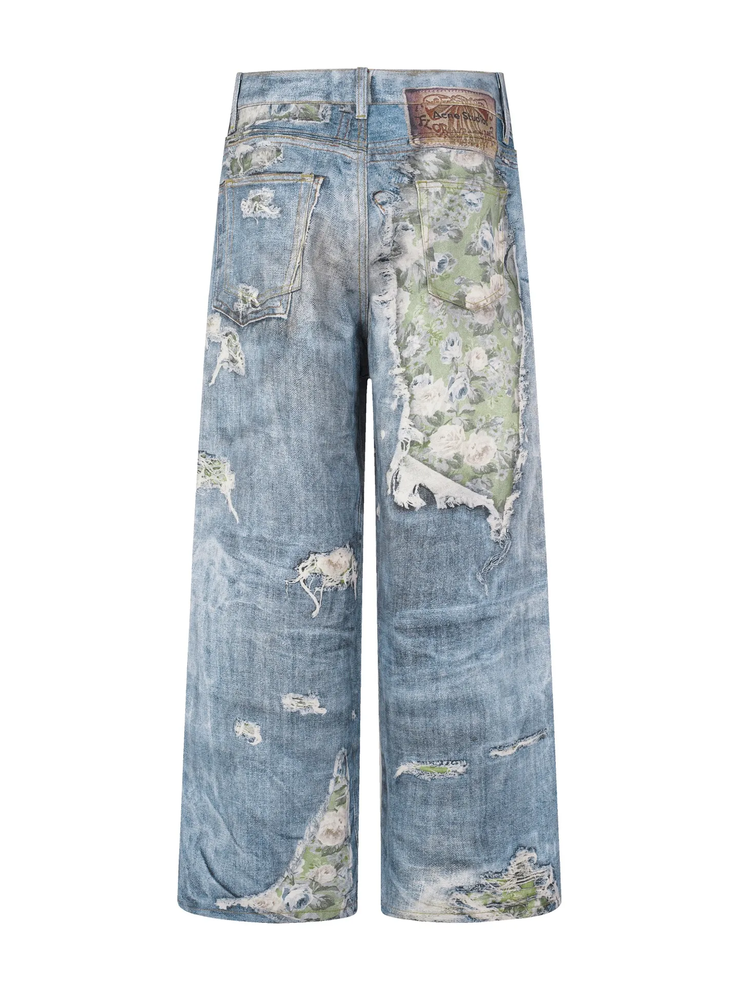 Acne Studios M ripped rose print trousers This season is guided by "multi-faceted self-perception" and deconstructs and reorganizes the core element of the rose. This pair of M jeans abandons the traditional flat embroidery and adopts a highly saturated broken rose oil painting print. It combines splash ink and mud-dyed textures to reconstruct a strong visual art on the denim surface, using the brand's iconic Trompe Loeil's trompe l'oeil printing technology "prints" roses on the trousers. From a distance, it looks like a three-dimensional superposition and peeling oil painting texture. From a closer look, you can feel the original fabric texture of denim, achieving a balance between visual thickness and lightweight wearing. It uses low-elastic brushed denim fabric (to make it easier to wear). Good support for 3D printed three-dimensional effect), with Classic five-pocket structure, button placket and leather back brand logo, mid-low-rise straight trousers, and the upper body has a Nordic Retro and high-street lazy atmosphere. It is a core item for summer layering, Citywalk and street style. Size: S-XL